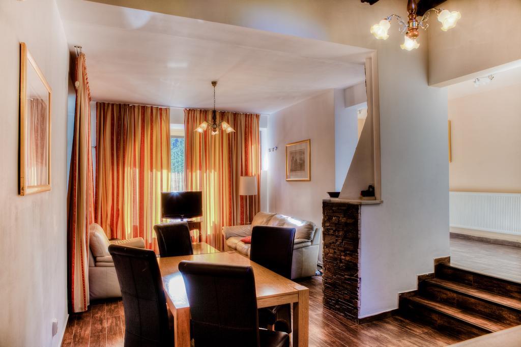Vila Pinul Si Mesteacanul Hotell Poiana Brasov Eksteriør bilde