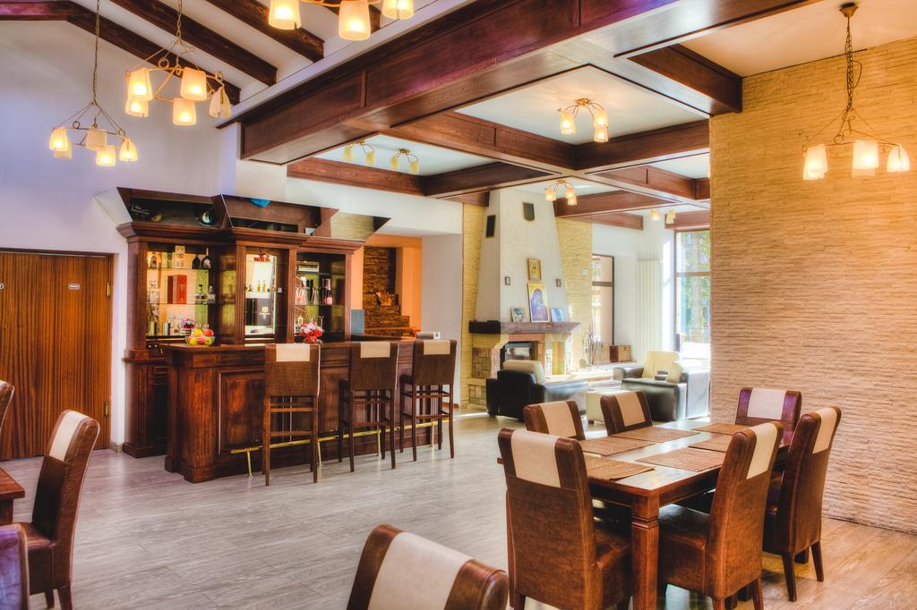 Vila Pinul Si Mesteacanul Hotell Poiana Brasov Eksteriør bilde
